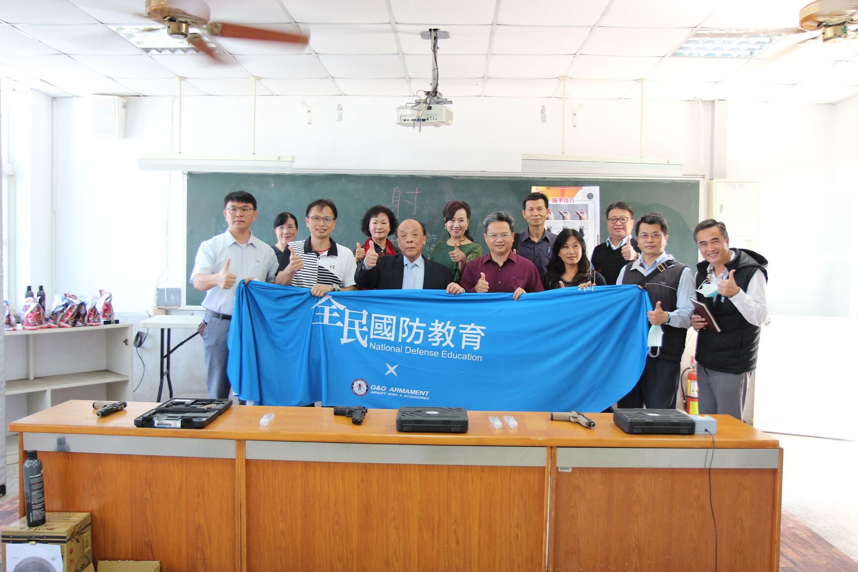 雲林縣斗南鎮石龜國小全民國防器材捐贈儀式會前