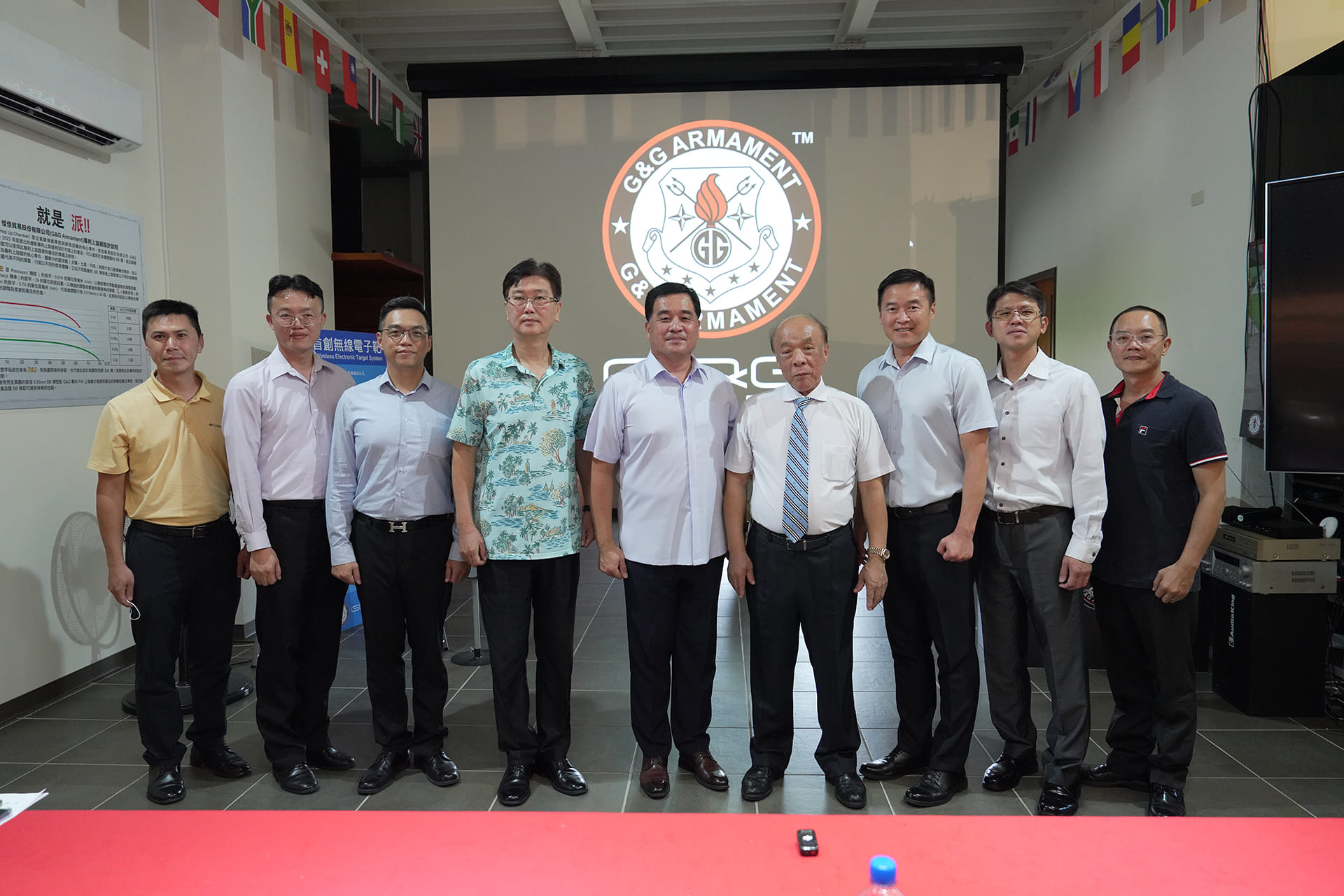 後備指揮部指揮官 俞文鎮 中將 參訪全民國防教育協會 射擊訓練器材導入成果