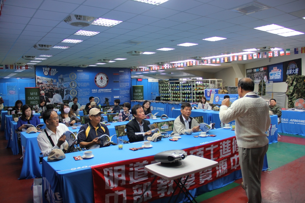 明道大學碩士進修班參訪